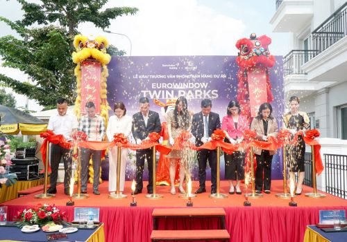 Eurowindow Twin Parks khai trương văn phòng bán hàng